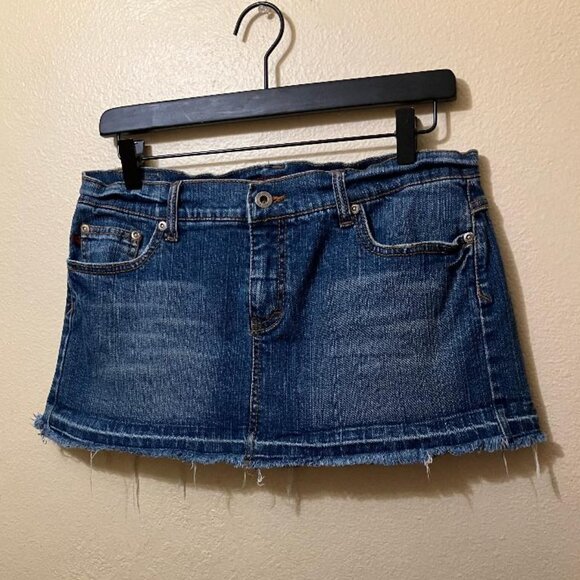 Y2K Jalate Women's/Juniors Blue Denim Micro Mini Raw Hem Skirt Size 9 - Picture 1 of 5